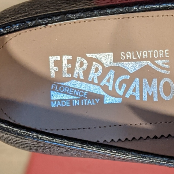 Salvatore Ferragamo "Pago" Snake Embossed Leather Loafers Black - Picture 5 of 8